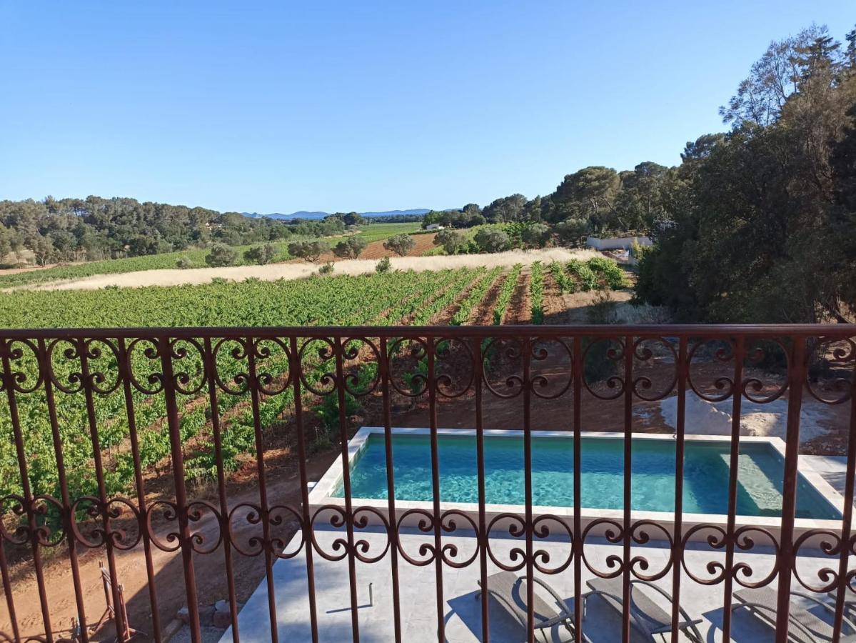 Sous Les Pins Gites Et Chambres D'Hotes La Londe-les-Maures Exterior foto