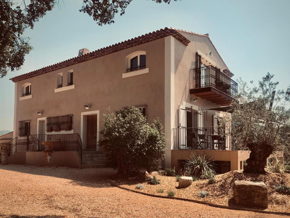 Sous Les Pins Gites Et Chambres D'Hotes La Londe-les-Maures Exterior foto