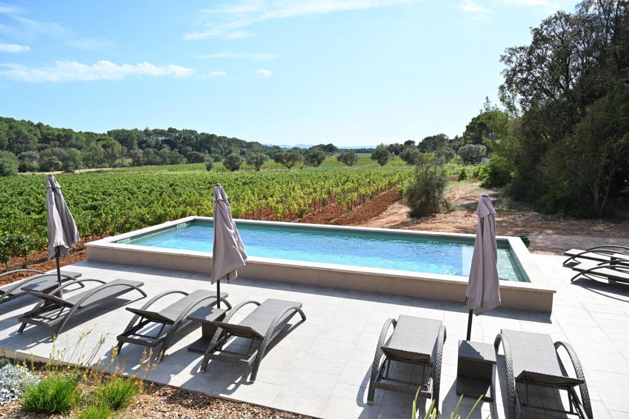 Sous Les Pins Gites Et Chambres D'Hotes La Londe-les-Maures Exterior foto