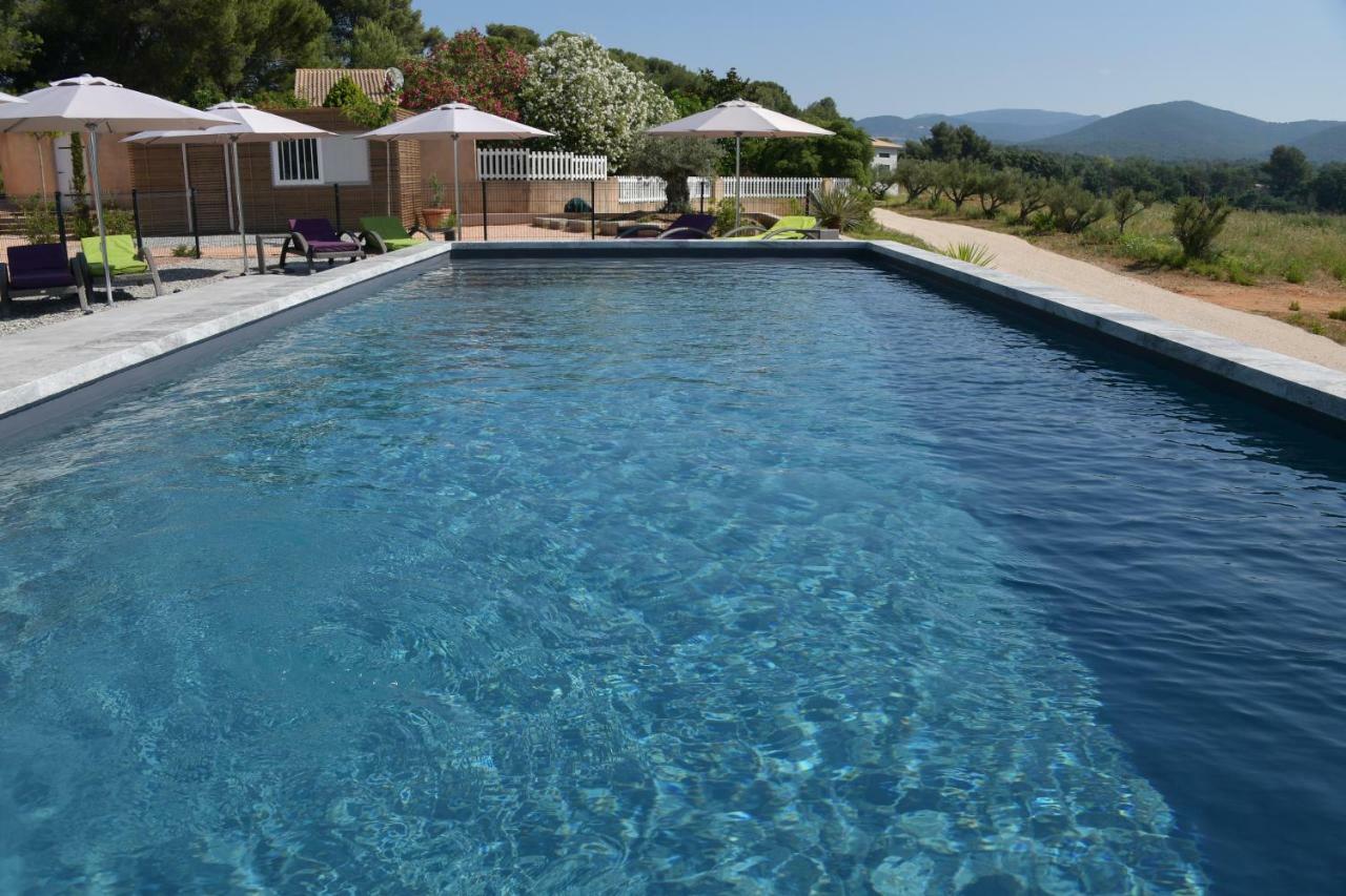 Sous Les Pins Gites Et Chambres D'Hotes La Londe-les-Maures Exterior foto